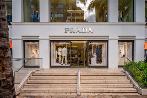 prada store hawaii.